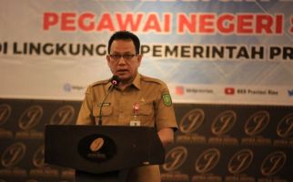 Ikhwan Ridwan Memastikan 332 PPPK Pemprov Riau Sudah Terima SK Pengangkatan - JPNN.com