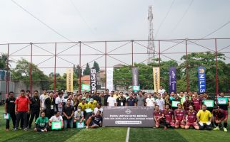 Buka Mini Soccer Media Cup 2022, Menpora Amali Sempatkan Pimpin Mengheningkan Cipta - JPNN.com