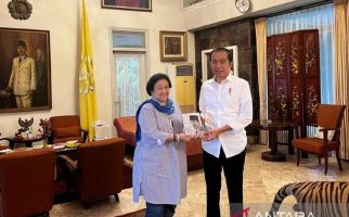 Adi Prayitno Sebut Jokowi Sulit Jadi Ketum PDI Perjuangan, Analisisnya Begini - JPNN.com