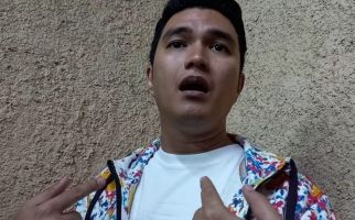Istri Hamil, Aldi Taher: Ke Mana-Mana Bawa Buah Menteng Di Kantong - JPNN.com