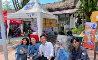 Dukung Transisi Green Energy, Pertamina Kenalkan Solar Panel ke Siswa SMA Balikpapan - JPNN.com