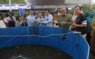 Kendalikan Inflasi, BI Sumsel Sebar Bibit Ikan Lele di Kota Prabumulih - JPNN.com