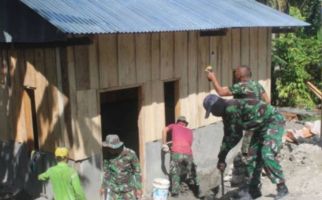 TMMD Ke-113 di Majene, TNI Merehabilitasi Rumah Warga Miskin - JPNN.com