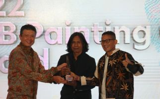 Perupa Asal Yogyakarta Raih Penghargaan UOB Painting of The Year 2022 - JPNN.com