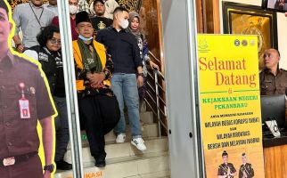 Eks Rektor UIN Suska Riau Akhmad Mujahidin Tersangka Korupsi, Dosanya Begini - JPNN.com