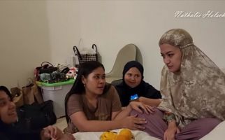 Nathalie Holscher Mengurung Diri dan Menangis, Karyawan Khawatir - JPNN.com