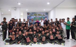 Semangati Tim Jatim Lolos ke Final Piala Kasad, Khofifah: Insyaallah Menang, Al Fatihah - JPNN.com