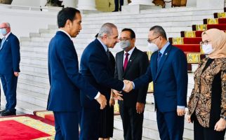 Lihat, Siapa Saja Menteri yang Jokowi Kenalkan kepada PM Palestina - JPNN.com