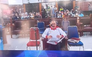 Ketahuan Siaran Live, Pengunjung Sidang Bharada E Bakal Diusir - JPNN.com