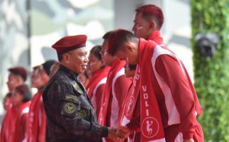 Menpora Amali Ucapkan Selamat kepada Wisudawan Sarjana STIN di Bogor - JPNN.com