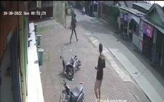 Viral, Maling Motor Menodongkan Senpi Kepada Warga di Bekasi, Polisi Sudah Bergerak - JPNN.com