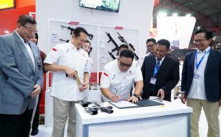 2 Perusahaan Ini Berkolaborasi, Garap Senjata Api Berkualitas Internasional - JPNN.com