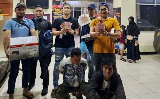 2 Pengedar Uang Palsu di Bekasi Ditangkap, Lihat Wajah Pelaku - JPNN.com