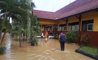 Khusus Bagi Warga Jateng, Waspadai Banjir Bandang dan Hujan Es - JPNN.com