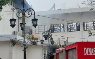 Kebakaran Gedung Bappelitbang Bandung, Polisi Amankan Sejumlah Orang - JPNN.com