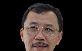 Kajati Riau Dianugerahi Gelar Pahlawan Petani Indonesia - JPNN.com