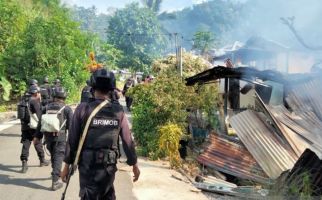 Bentrok Pecah di Kei Besar Maluku Tenggara, Bupati Thaher Angkat Bicara - JPNN.com