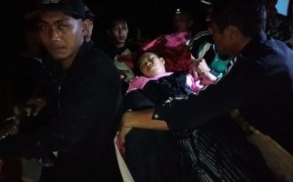 Akses Jalan Buruk, Ibu Muda Terpaksa Melahirkan di Motor, Bayinya Meninggal - JPNN.com