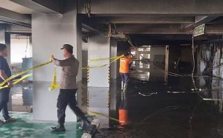 Polisi Usut Kebakaran di Lantai Dasar Lampung City Mall - JPNN.com