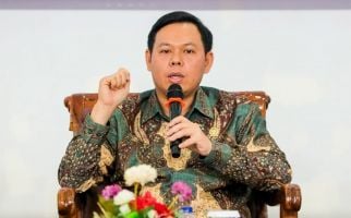 Soroti Skandal Keuangan pada Ditjen Pajak, Komentar Sultan DPD RI Menohok Menkeu Sri Mulyani - JPNN.com