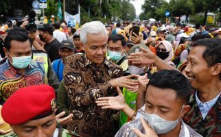 Kode Keras Jokowi Dukung Bakal Capres Berambut Putih, Ini 7 Penyebab Ubanan - JPNN.com