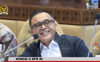 MenPAN-RB Azwar Anas Sebut Pemda Suka Menyembunyikan Data Honorer - JPNN.com