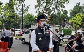 Soal Pencopotan Label Gereja di Tenda Pengungsi Gempa Cianjur, Ridwan Kamil Bereaksi - JPNN.com