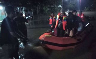 1 Korban Meninggal Akibat Banjir di Pati Sudah Dievakuasi Tim Penyelamat - JPNN.com