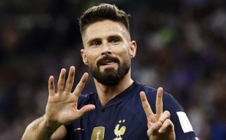 Olivier Giroud Bikin Rekor Fantastis, Karim Benzema Gigit Jari - JPNN.com