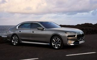 Siap-Siap, BMW Bakal Boyong Mobil Listrik Paling Mewah ke Indonesia - JPNN.com