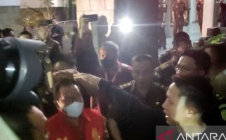 Ditetapkan Jadi Tersangka Korupsi, Eks Kadis Pertanian Banyuasin Langsung Ditahan - JPNN.com