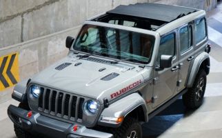 Jeep Wrangler Rubicon Terbaru Mengaspal di Indonesia, Harganya Mulai Rp 1,7 Miliar - JPNN.com