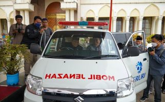 Peruri Salurkan Ambulans Jenazah Bantu Masyarakat Karawang - JPNN.com