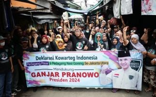 Kowarteg Bersama Ratusan Pedagang Pasar & Tukang Nasi Goreng di Jakut Dukung Ganjar jadi Presiden - JPNN.com