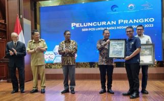 Pos Indonesia Bersama BNPP Luncurkan Prangko Seri PLBN 2022 - JPNN.com