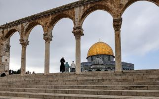 Jumat Pertama Ramadan, Israel Malah Tutup Masjid Al-Aqsa - JPNN.com
