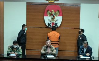 Amankan Kasus Pengusaha di Bareskrim, AKBP Bambang Kayun Terima Duit Sebegini plus Mobil Mewah - JPNN.com