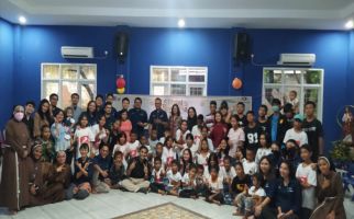 Indonesia Re Beri Hadiah Natal untuk Anak-Anak di 2 Panti Asuhan - JPNN.com