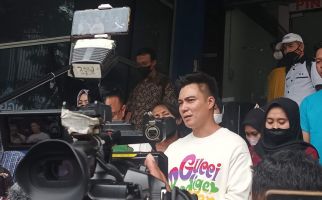 Tukang Seblak dan Warga Singapura Jadi Korban Penipuan Mengatasnamakan Baim Wong - JPNN.com