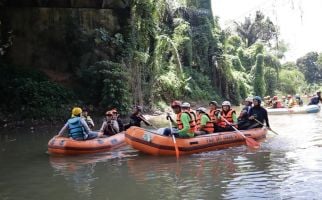 KLHK Ajak Masyarakat dan Dunia Usaha Bergotong Royong Bersihkan Sungai Ciliwung - JPNN.com