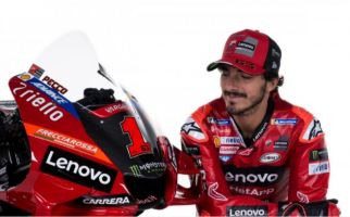 Sah! Francesco Bagnaia Pakai Nomor Balap 1 untuk MotoGP 2023 - JPNN.com
