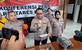 Melawan Polisi, 2 Begal yang Membacok Pengendara Ojek Online di Bandung Ditembak - JPNN.com
