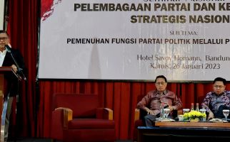 Bahas Institusionalisasi Parpol, Hasto Sampaikan Pernyataan Penting Megawati Soekarnoputri - JPNN.com