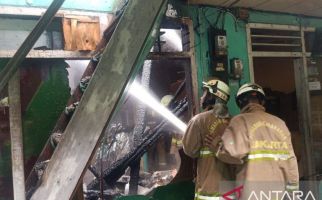 Indekos Berlantai Dua di Jalan Otista Hangus Terbakar, Ini Penyebabnya - JPNN.com
