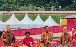 Di Acara Imlek, Jokowi Ungkap Alasan Mengapa Tidak Lockdown, Lalu Bahas Rekening Orang - JPNN.com