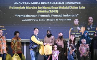 Rayakan Natal, AMPI Hibur Ratusan Anak Kurang Beruntung - JPNN.com