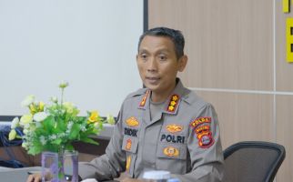 Heboh Spanduk Prabowo-Gibran Terpasang di RS Bhayangkara, Kombes Didik Bilang Begini - JPNN.com