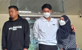 Rizky Billar Terenyuh, Lalu Maafkan Pria Berjaket Hitam Ini - JPNN.com