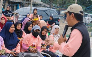 Mak Ganjar Jabar Gelar Pelatihan Ternak Jangkrik di Bandung - JPNN.com