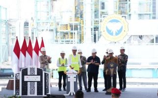 Jokowi Resmikan Pabrik NPK Pupuk Iskandar Muda yang Dibangun PT PP - JPNN.com